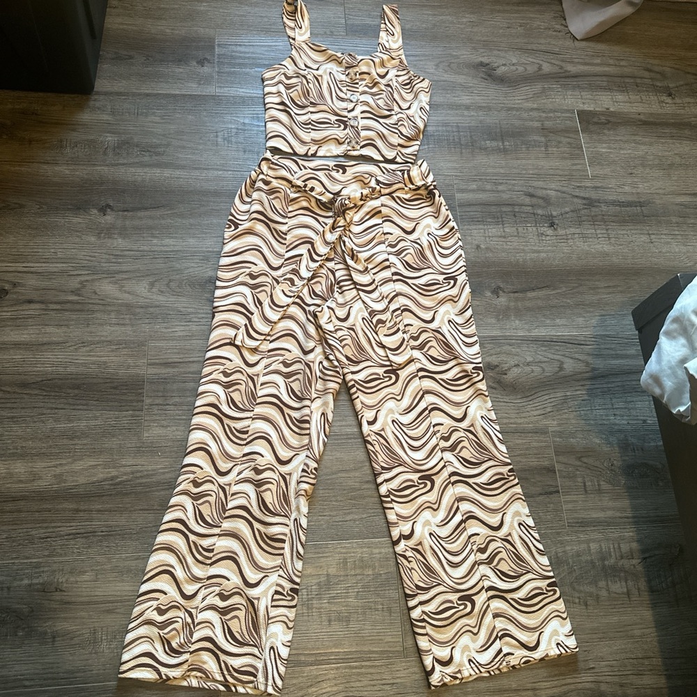 Never worn women’s set